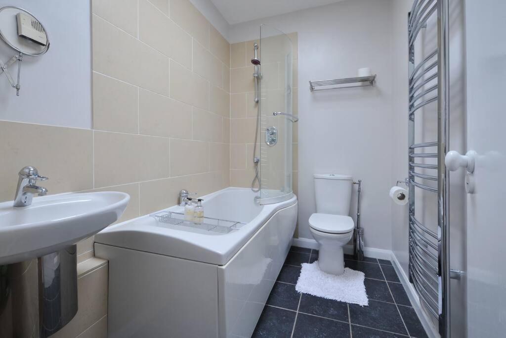 Spacious Apartment Central Бат Екстер'єр фото